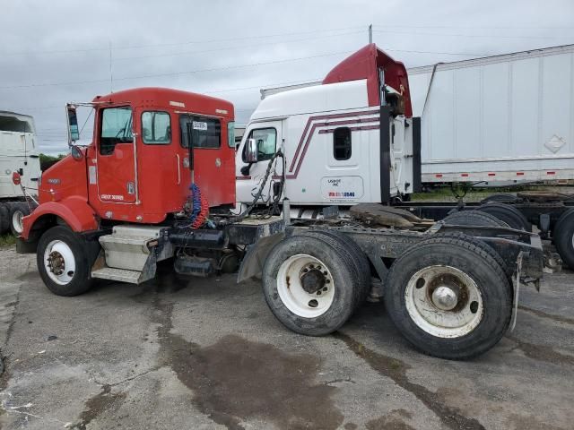 1998 Kenworth Construction T800