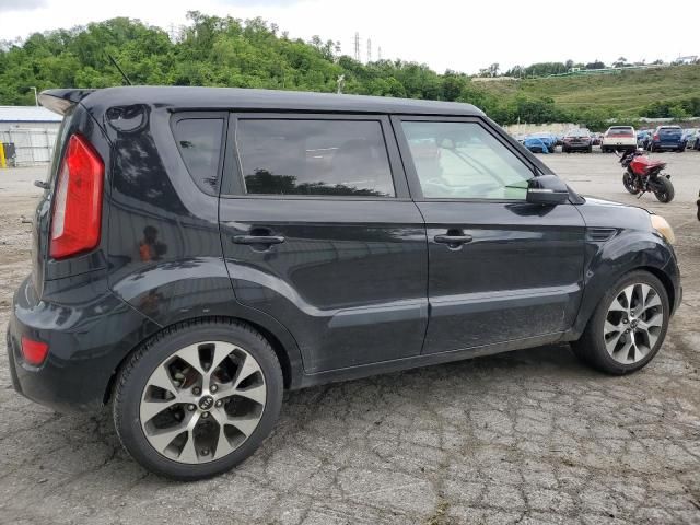 2013 KIA Soul +