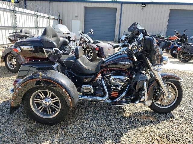 2018 Harley-Davidson Flhtcutg TRI Glide Ultra