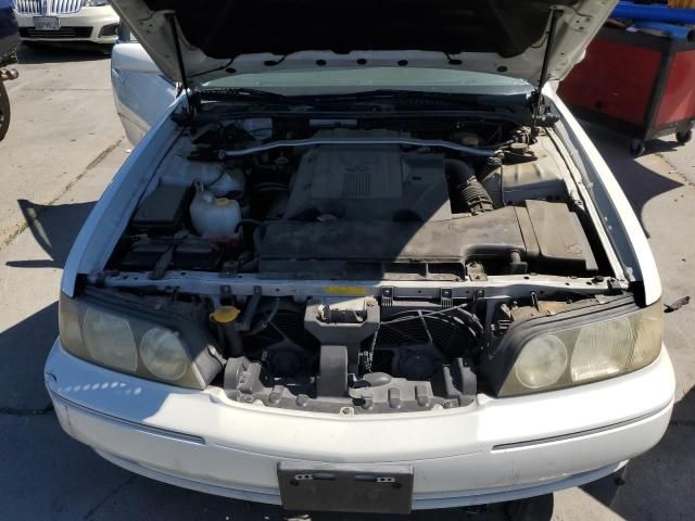 2000 Infiniti Q45 Base