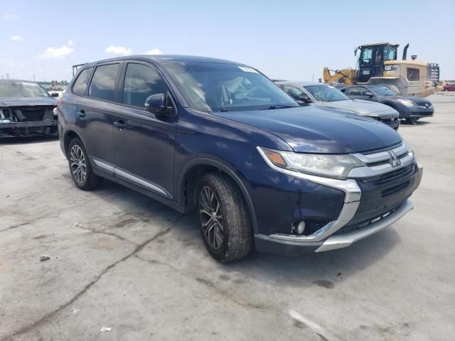 2016 Mitsubishi Outlander SE