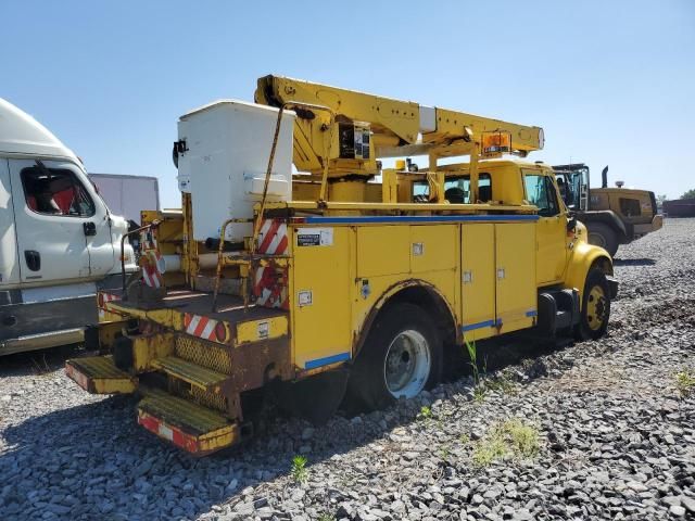 1999 International 4000 4900