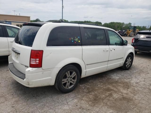 2010 Chrysler Town & Country Touring