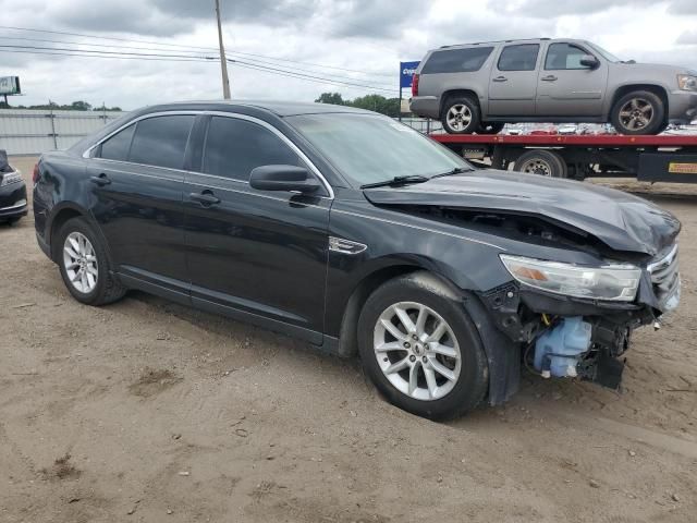 2013 Ford Taurus SE