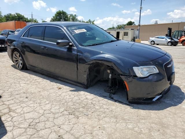 2016 Chrysler 300 Limited