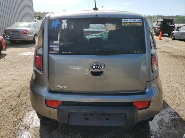 2011 KIA Soul +