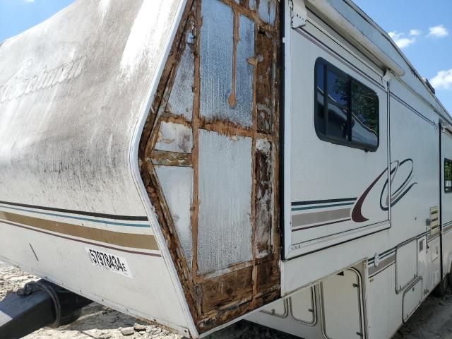 2000 Coachmen 5th Wheel