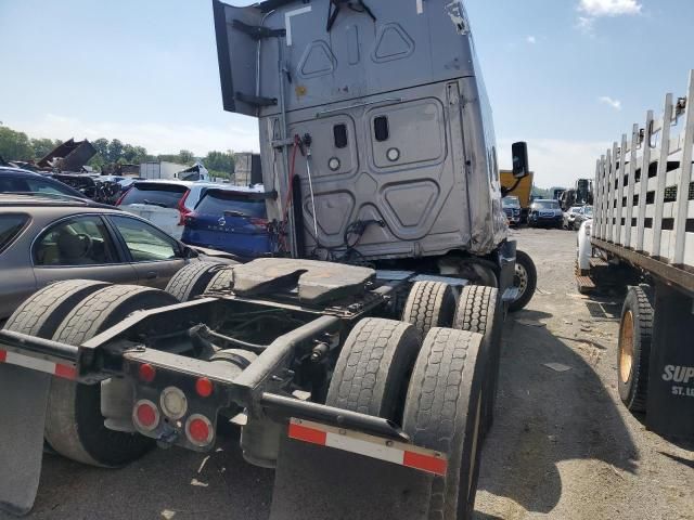 2017 Freightliner Cascadia 125