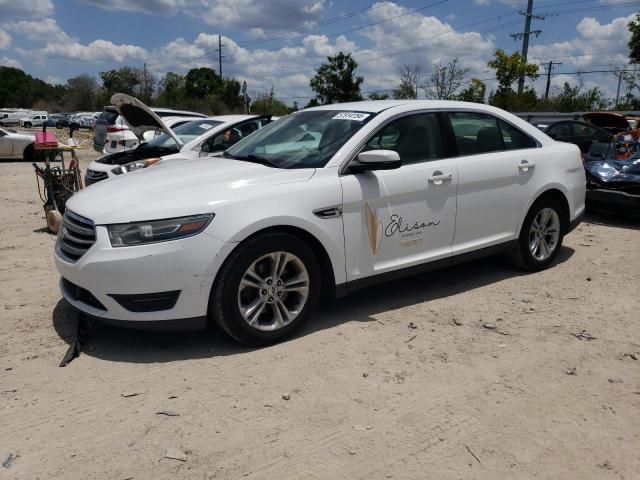 2015 Ford Taurus SEL