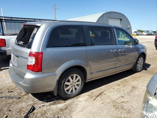 2015 Chrysler Town & Country LX