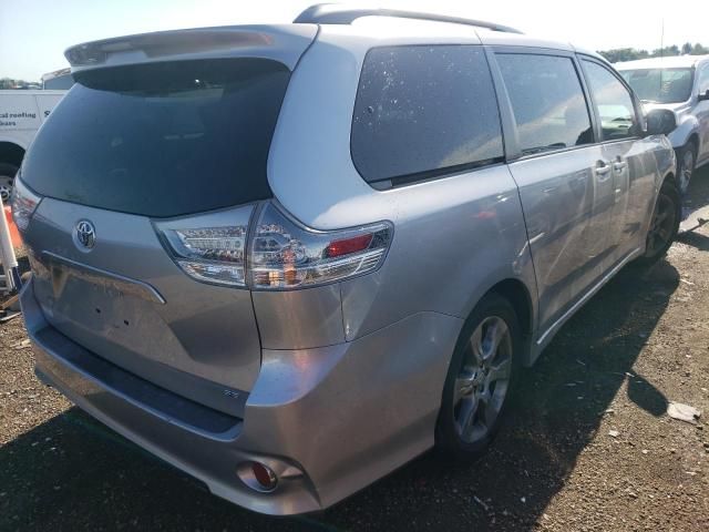 2012 Toyota Sienna Sport