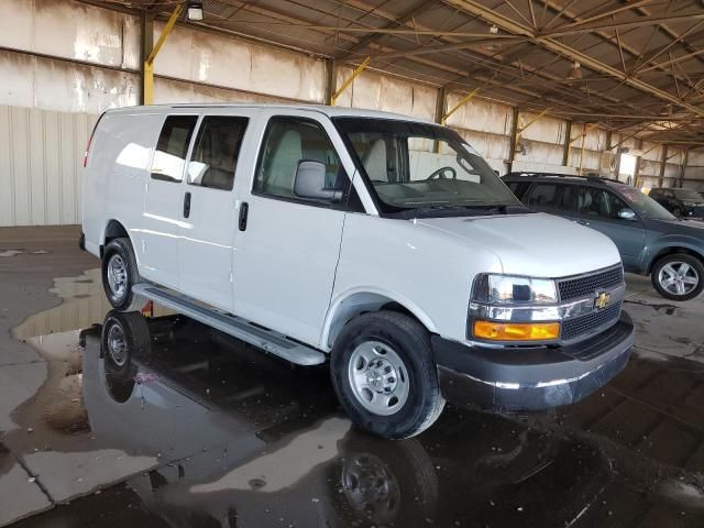 2022 Chevrolet Express G2500