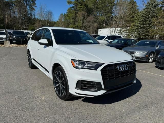 2020 Audi Q7 Premium Plus