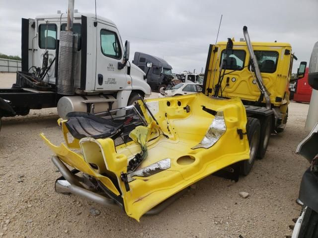 2024 Freightliner Cascadia 126