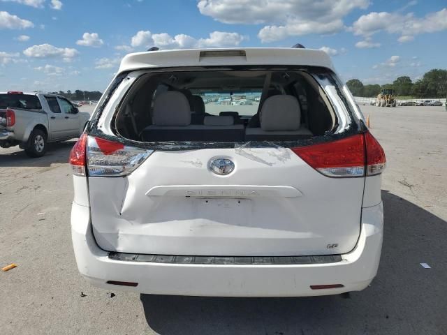 2014 Toyota Sienna LE