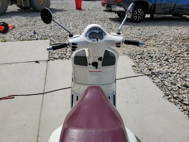 2014 Vespa GTS 300 Super