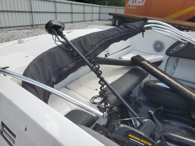 2018 Tahoe Boat