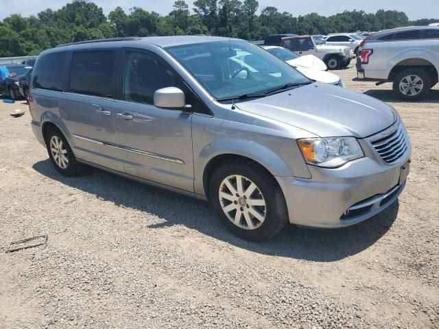 2016 Chrysler Town & Country Touring