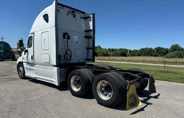 2016 Freightliner Cascadia 125