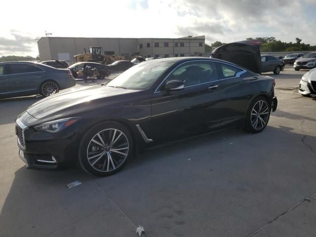 2022 Infiniti Q60 Luxe