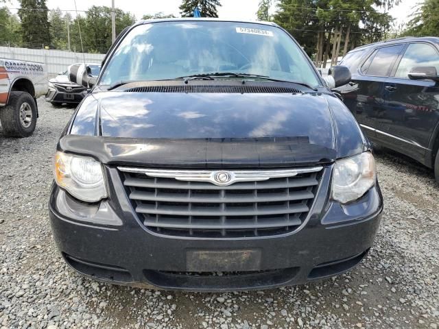 2005 Chrysler Town & Country Touring