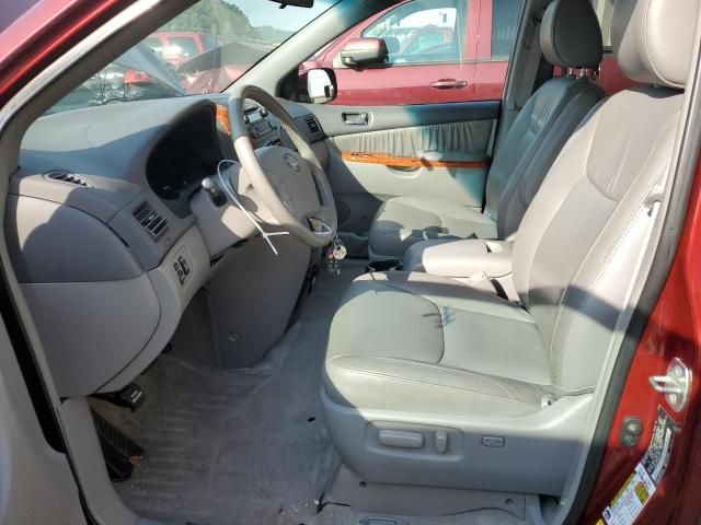 2009 Toyota Sienna XLE