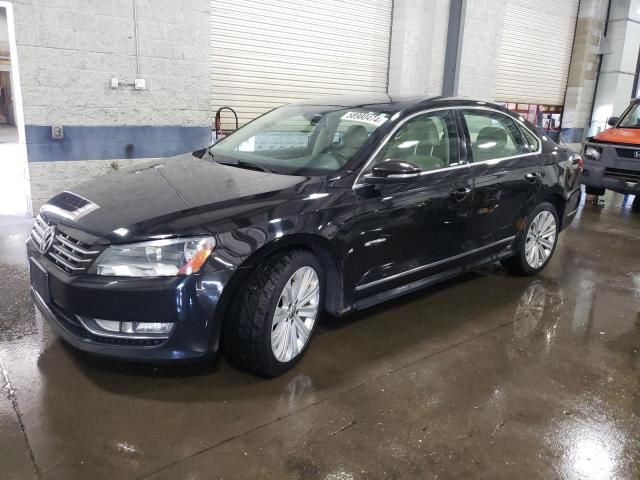 2012 Volkswagen Passat SEL