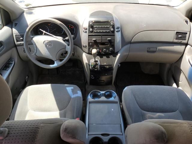 2006 Toyota Sienna CE