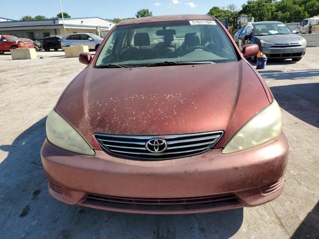 2005 Toyota Camry LE