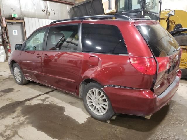 2010 Toyota Sienna LE