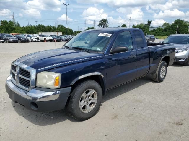 2005 Dodge Dakota SLT