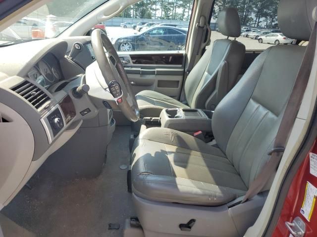 2010 Chrysler Town & Country Touring