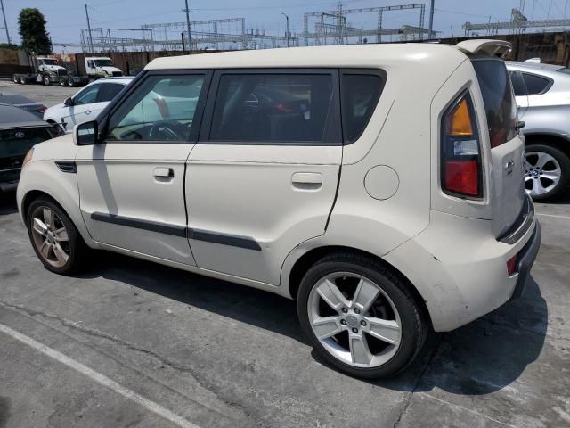 2010 KIA Soul +