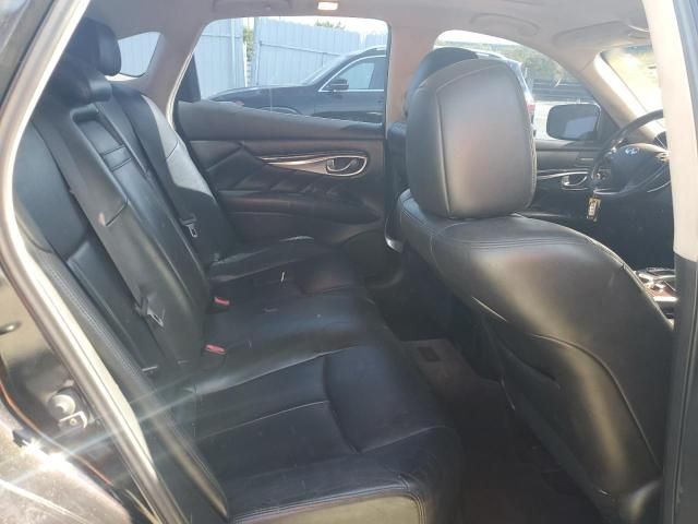 2012 Infiniti M37