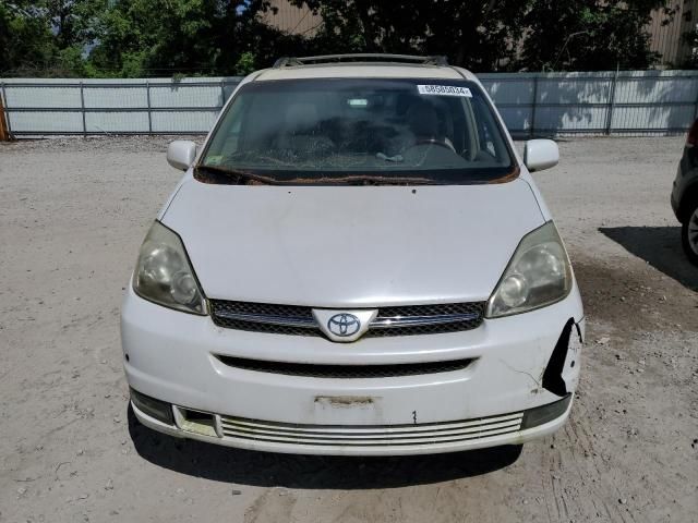 2005 Toyota Sienna XLE