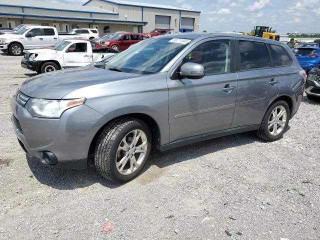 2014 Mitsubishi Outlander SE