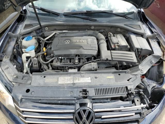 2015 Volkswagen Passat SE