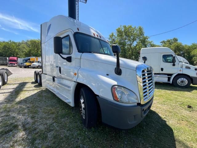 2018 Freightliner Cascadia 125