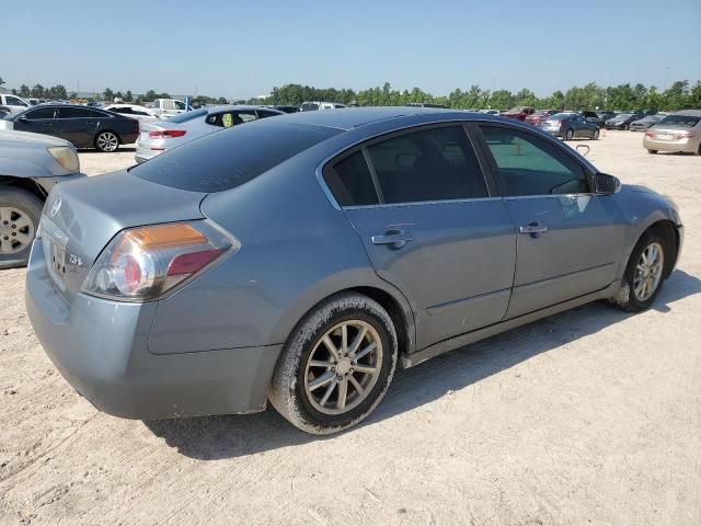 2010 Nissan Altima Base