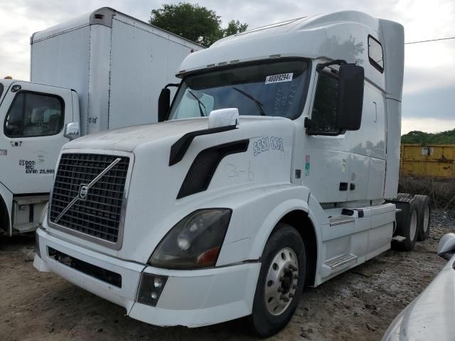 2013 Volvo VN VNL