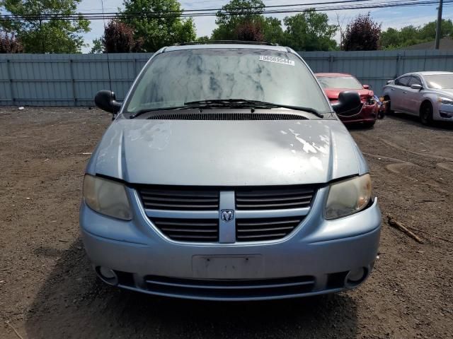 2005 Dodge Grand Caravan SXT