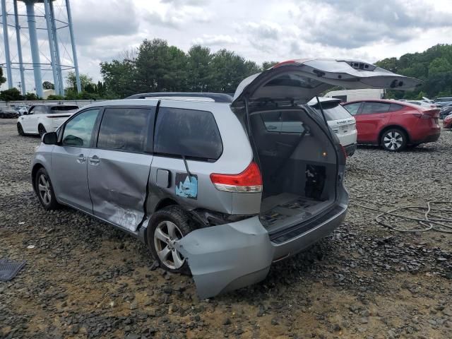 2011 Toyota Sienna LE