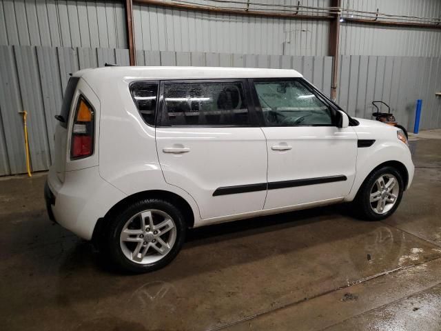 2011 KIA Soul +