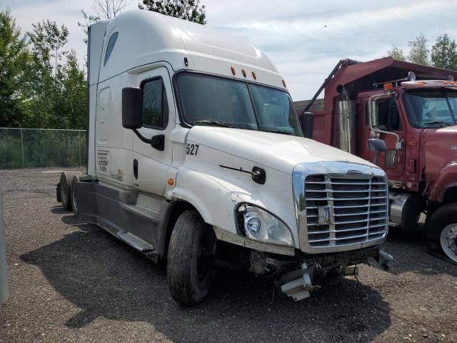 2016 Freightliner Cascadia 125