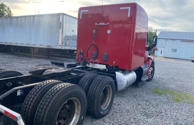 2016 Peterbilt 579