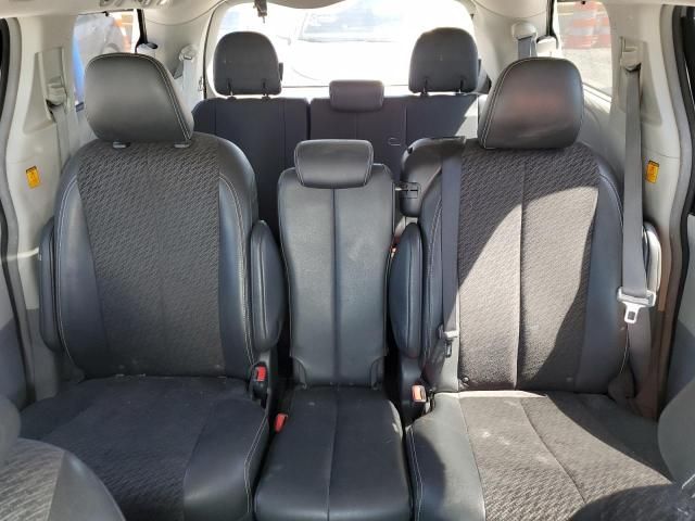 2011 Toyota Sienna Sport