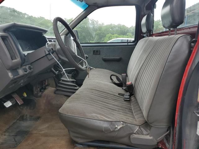 1990 Nissan D21 Short BED