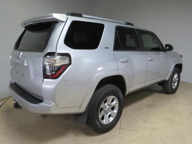 2023 Toyota 4runner SE