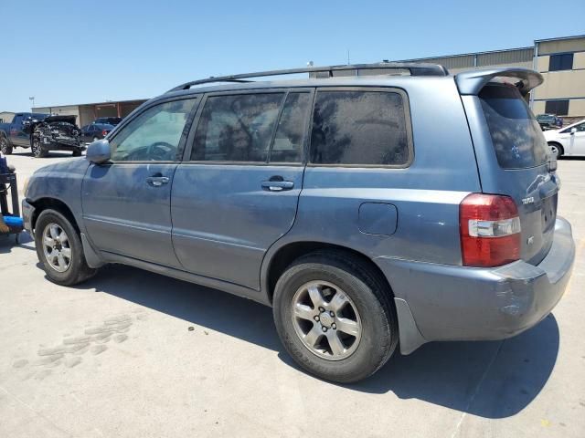 2004 Toyota Highlander Base