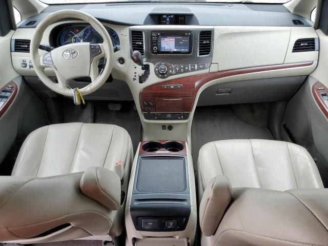 2014 Toyota Sienna XLE